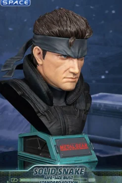 1:1 Solid Snake Life-Size Bust