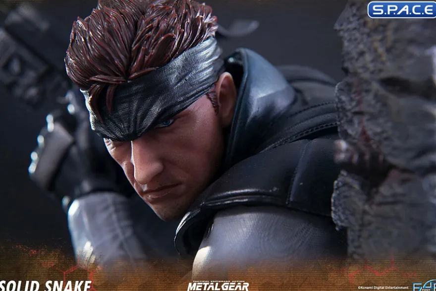 Solid Snake Statue