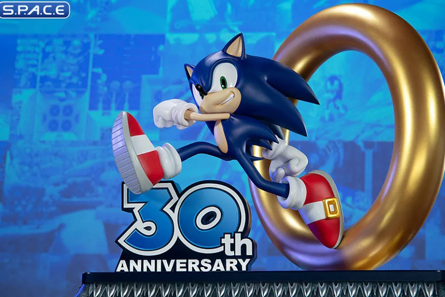 Sonic the Hedgehog 30th Anniversary Statue