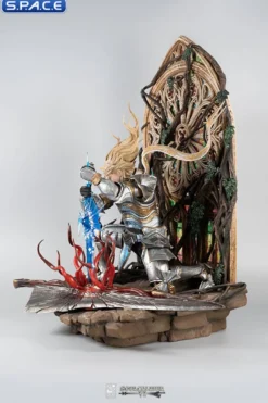 Soul Embrace Siegfried Deluxe Statue