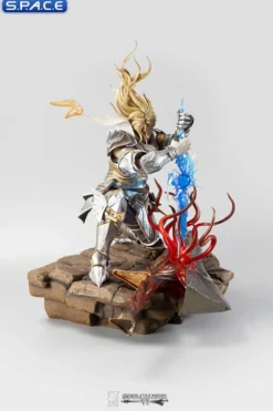 Soul Embrace Siegfried Statue