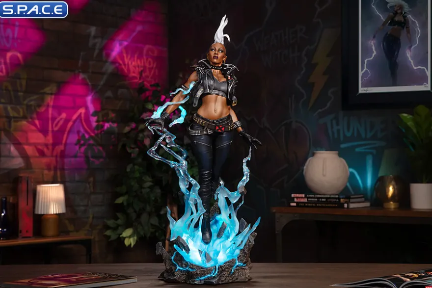 Storm Premium Format Figure
