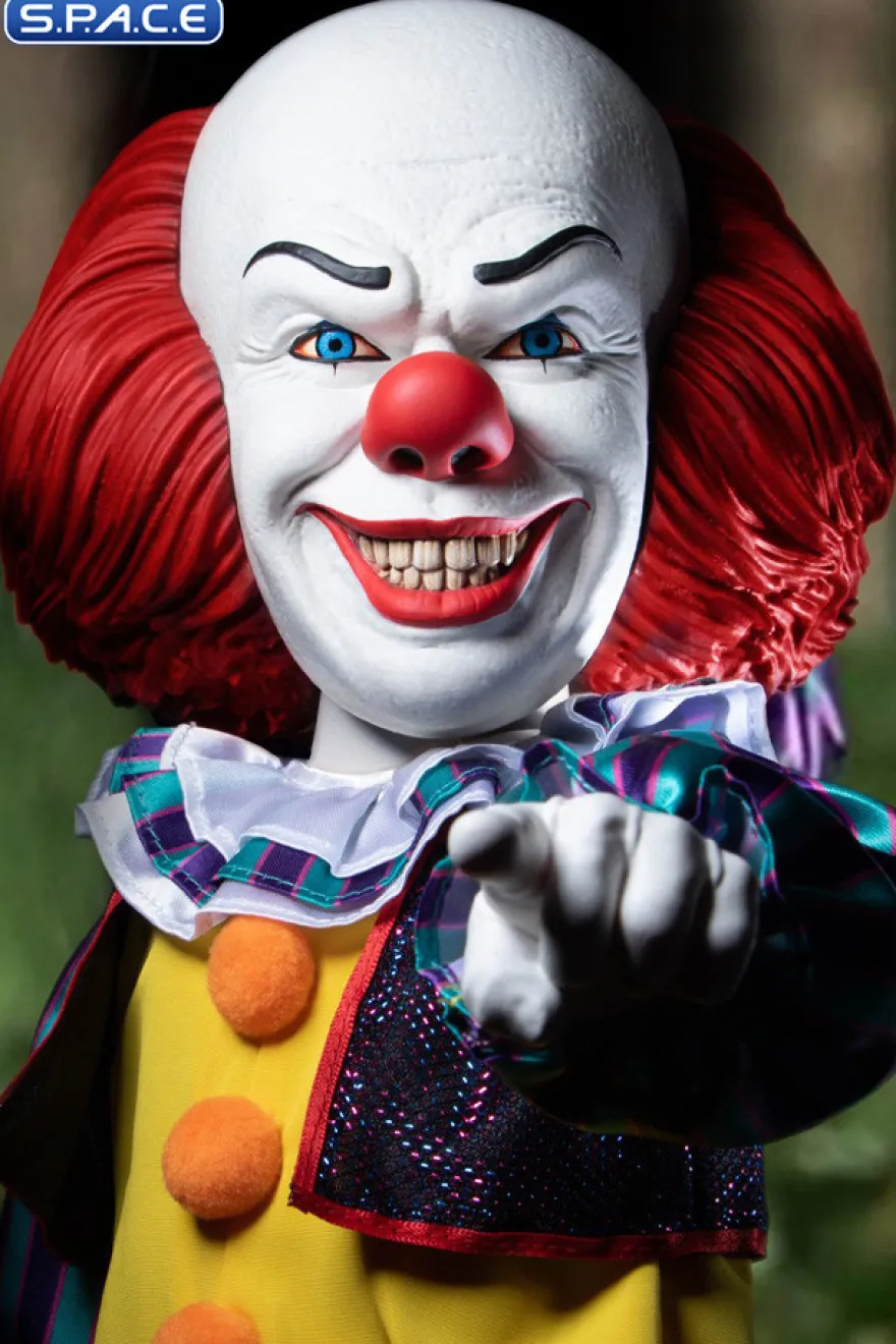 Talking Pennywise Mezco Designer Series