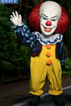 Talking Pennywise Mezco Designer Series