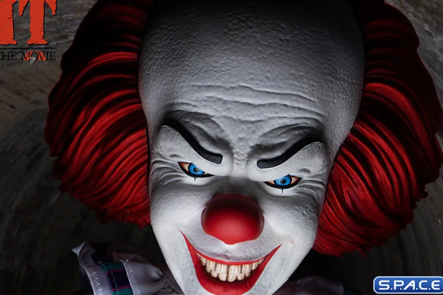 Talking Pennywise Mezco Designer Series