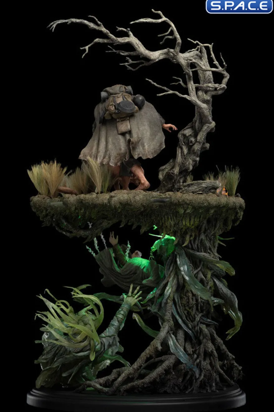 The Dead Marshes Masters Collection Statue