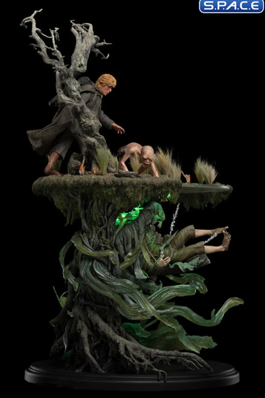 The Dead Marshes Masters Collection Statue