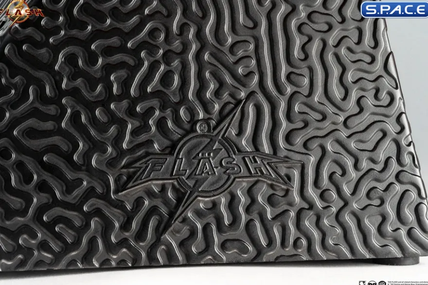 1:1 The Flash Cowl Life-Size Replica