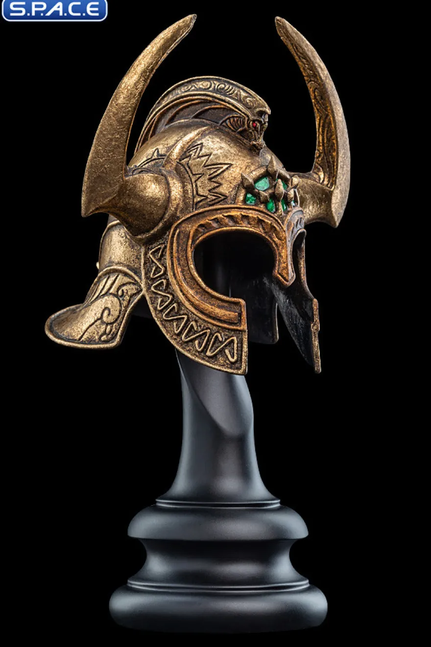 The Helm of King Helm Hammerhand