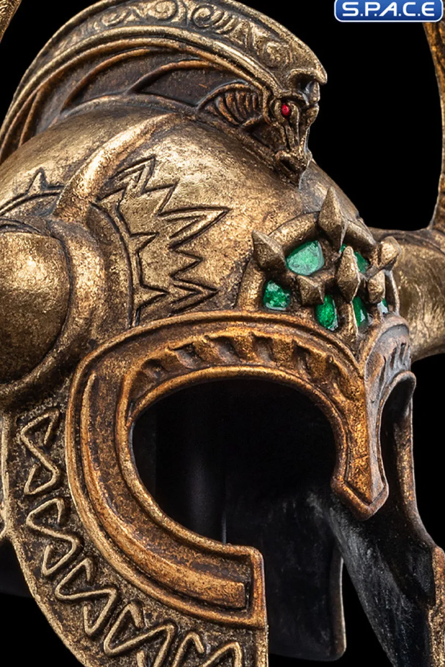 The Helm of King Helm Hammerhand