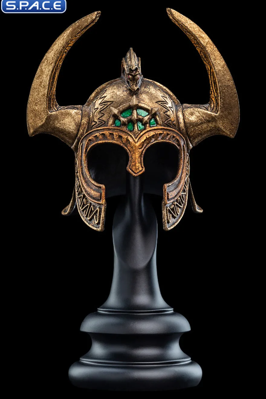 The Helm of King Helm Hammerhand