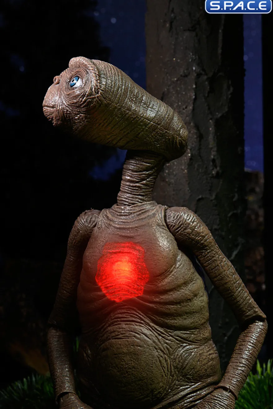 Ultimate Deluxe E.T. with LED Chest 40th Anniversary