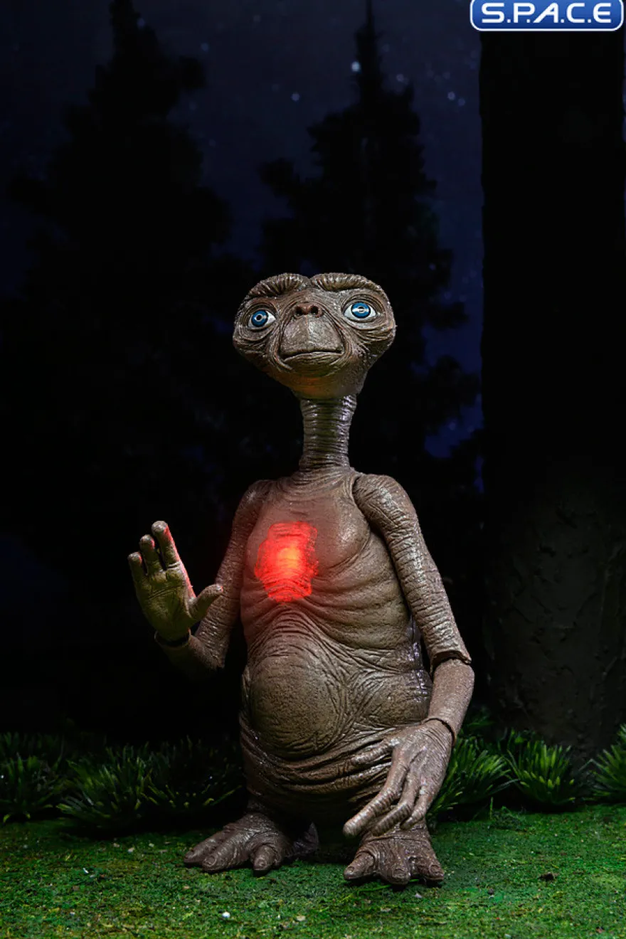 Ultimate Deluxe E.T. with LED Chest 40th Anniversary