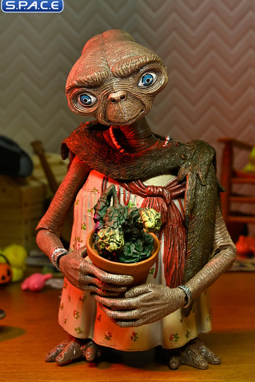 Ultimate Dress Up E.T. 40th Anniversary