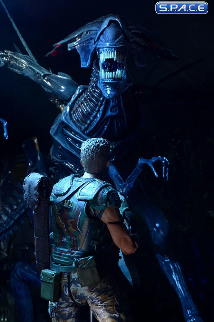 Ultra Deluxe Xenomorph Queen