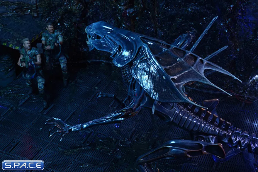 Ultra Deluxe Xenomorph Queen