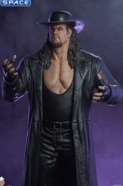 Undertaker »The Modern Phenom« Statue