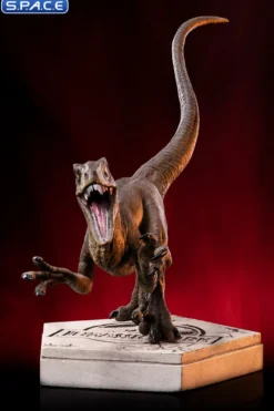 Velociraptor A Jurassic Park Icons Mini-Statue