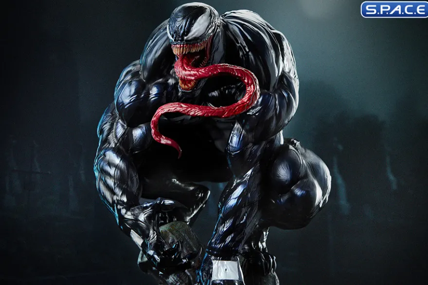 Venom Premium Format Figure