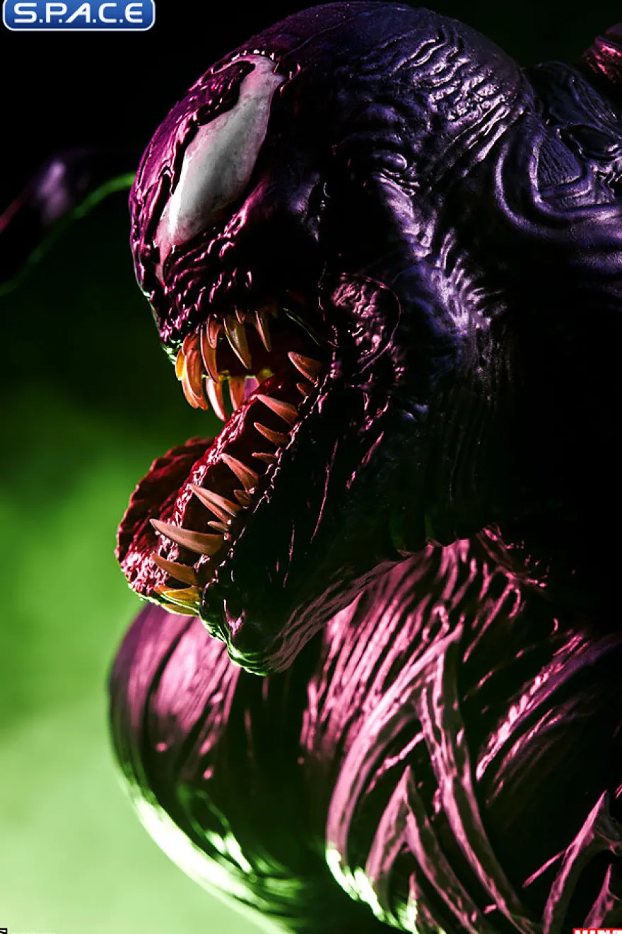 Venom Premium Format Figure