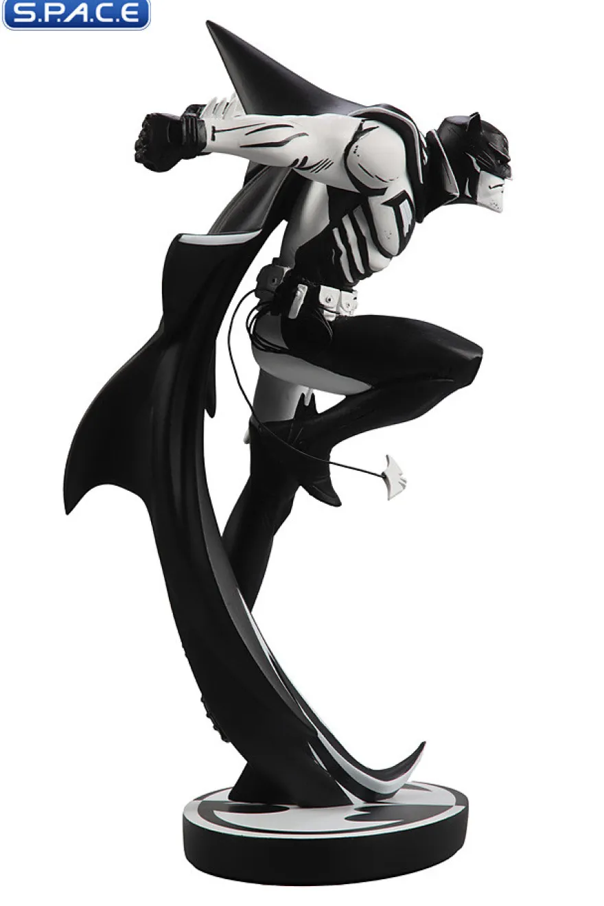 White Knight Statue by Sean Murphy