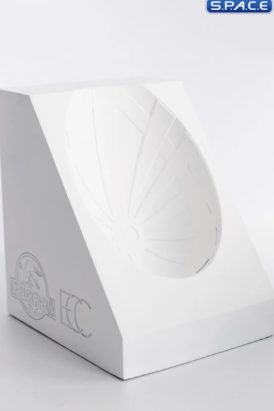 White Queen Egg Hatching Statue