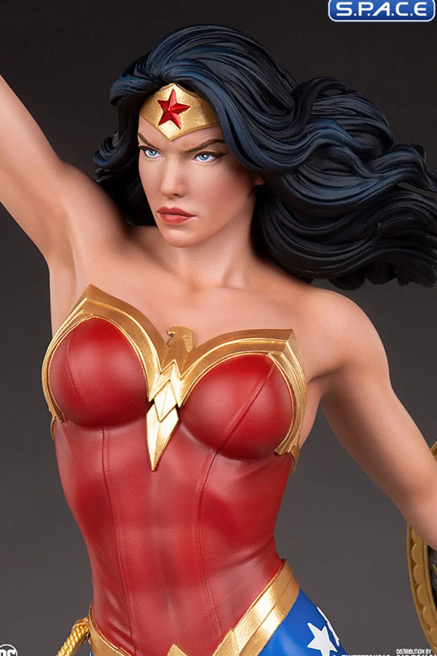 Wonder Woman Quarter Scale Maquette