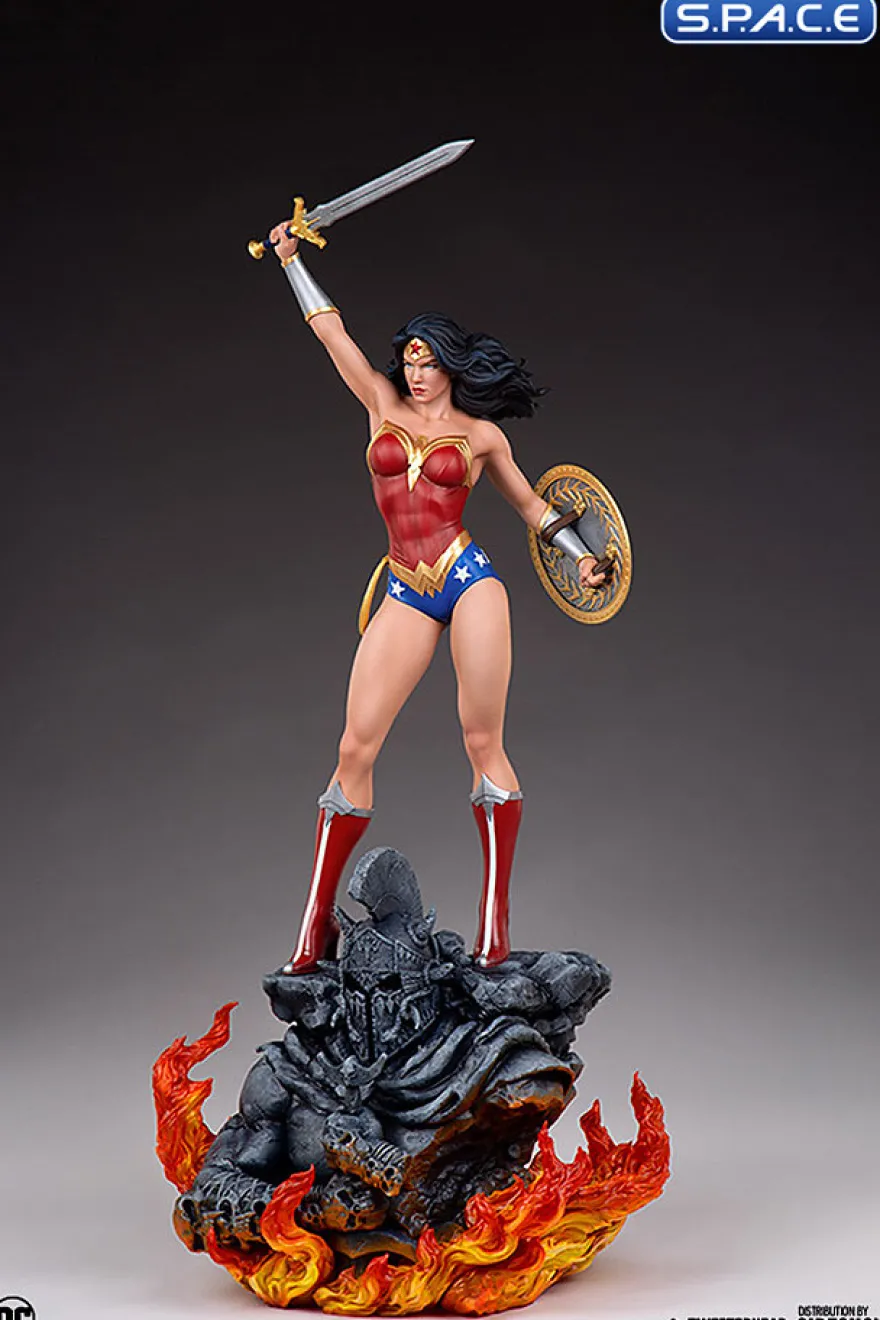 Wonder Woman Quarter Scale Maquette