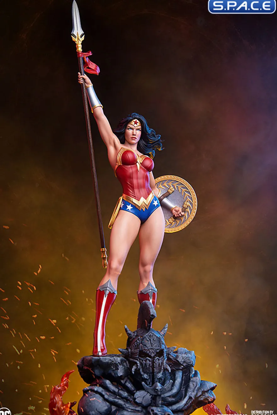 Wonder Woman Quarter Scale Maquette