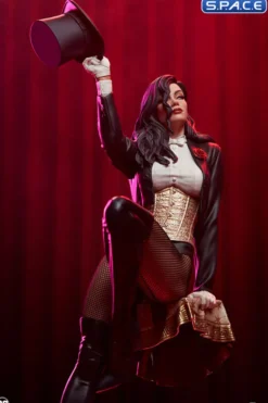 Zatanna Premium Format Figure