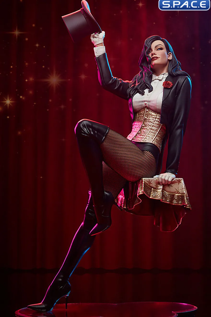 Zatanna Premium Format Figure