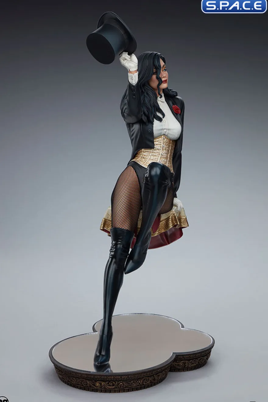 Zatanna Premium Format Figure